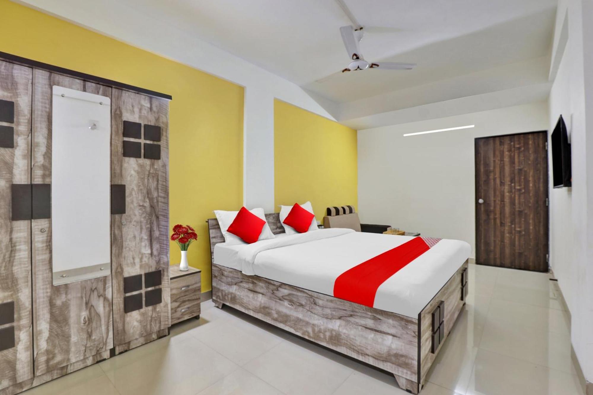 Fabhotel Relax Gandhinagar Exterior photo