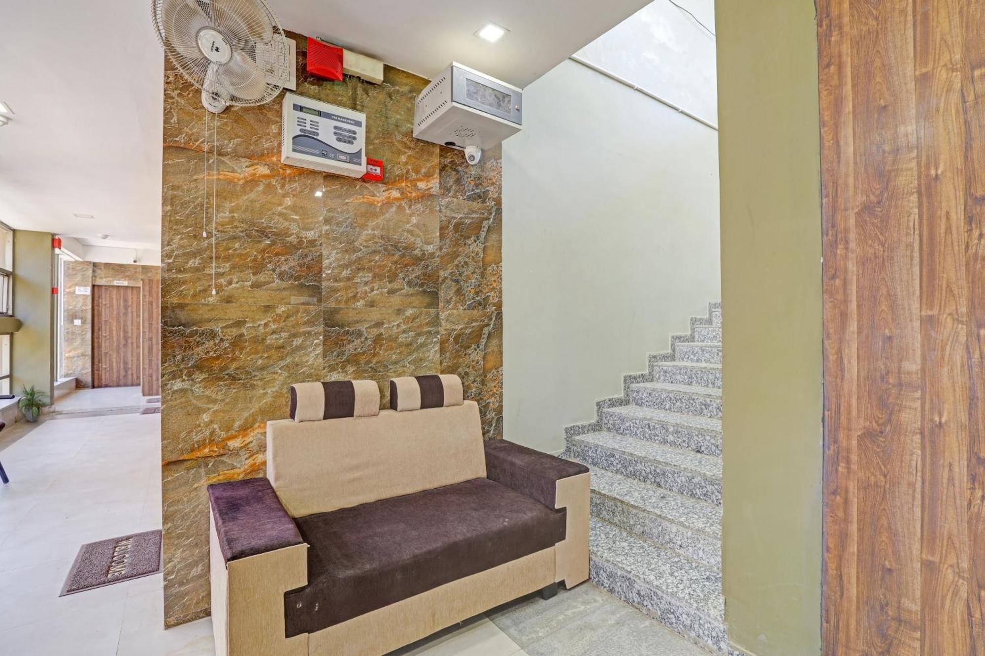 Fabhotel Relax Gandhinagar Exterior photo