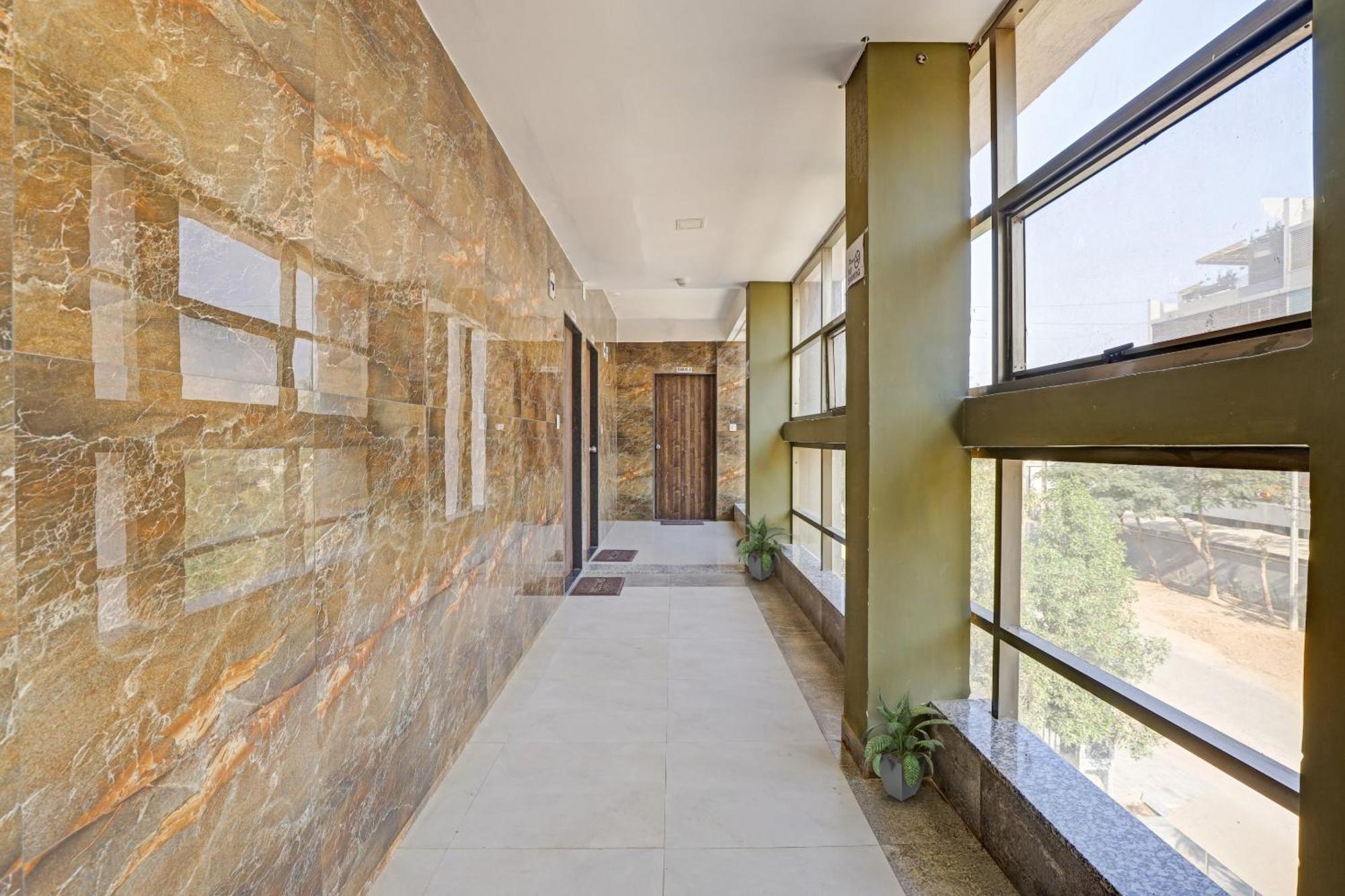 Fabhotel Relax Gandhinagar Exterior photo