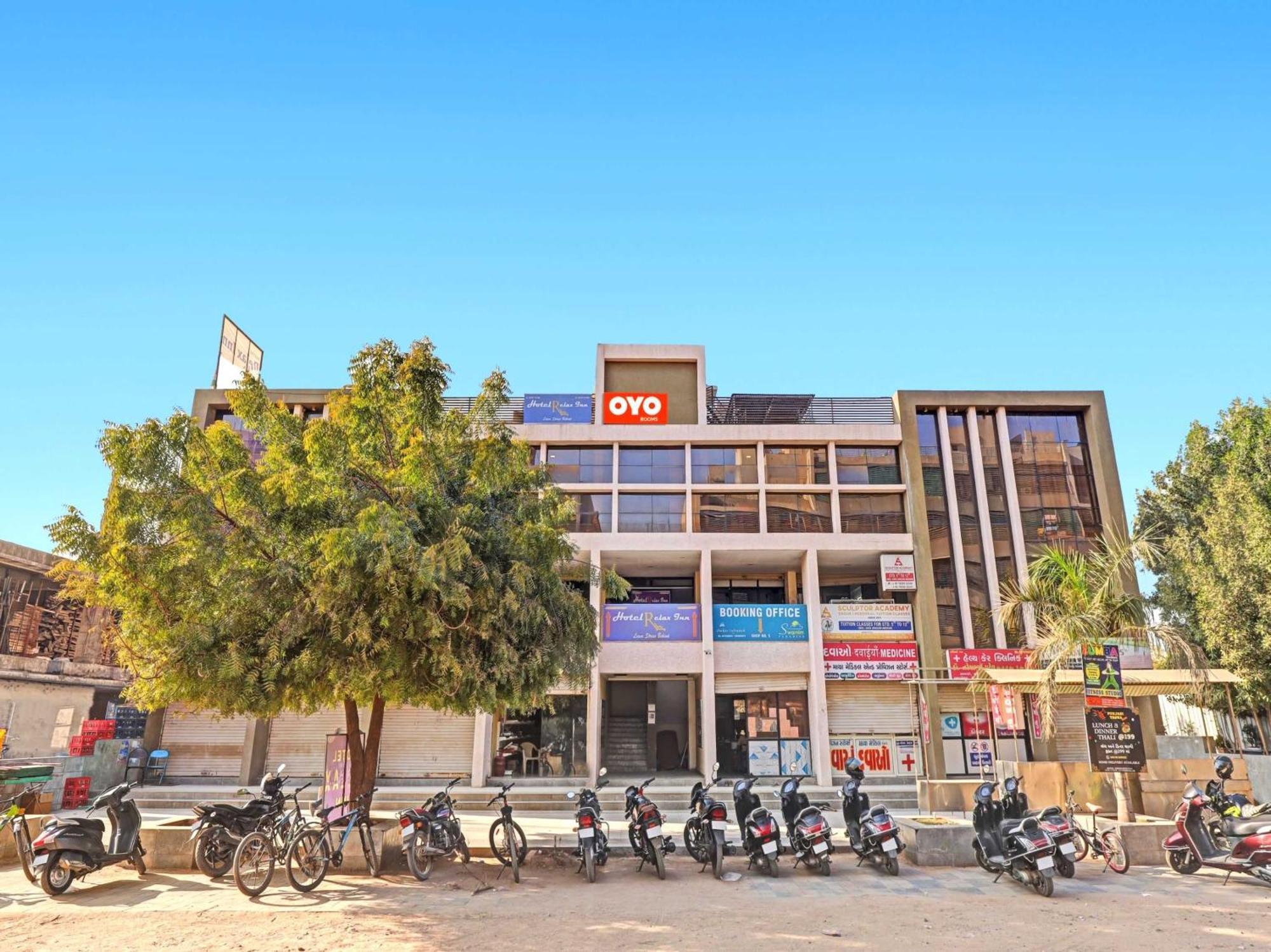Fabhotel Relax Gandhinagar Exterior photo