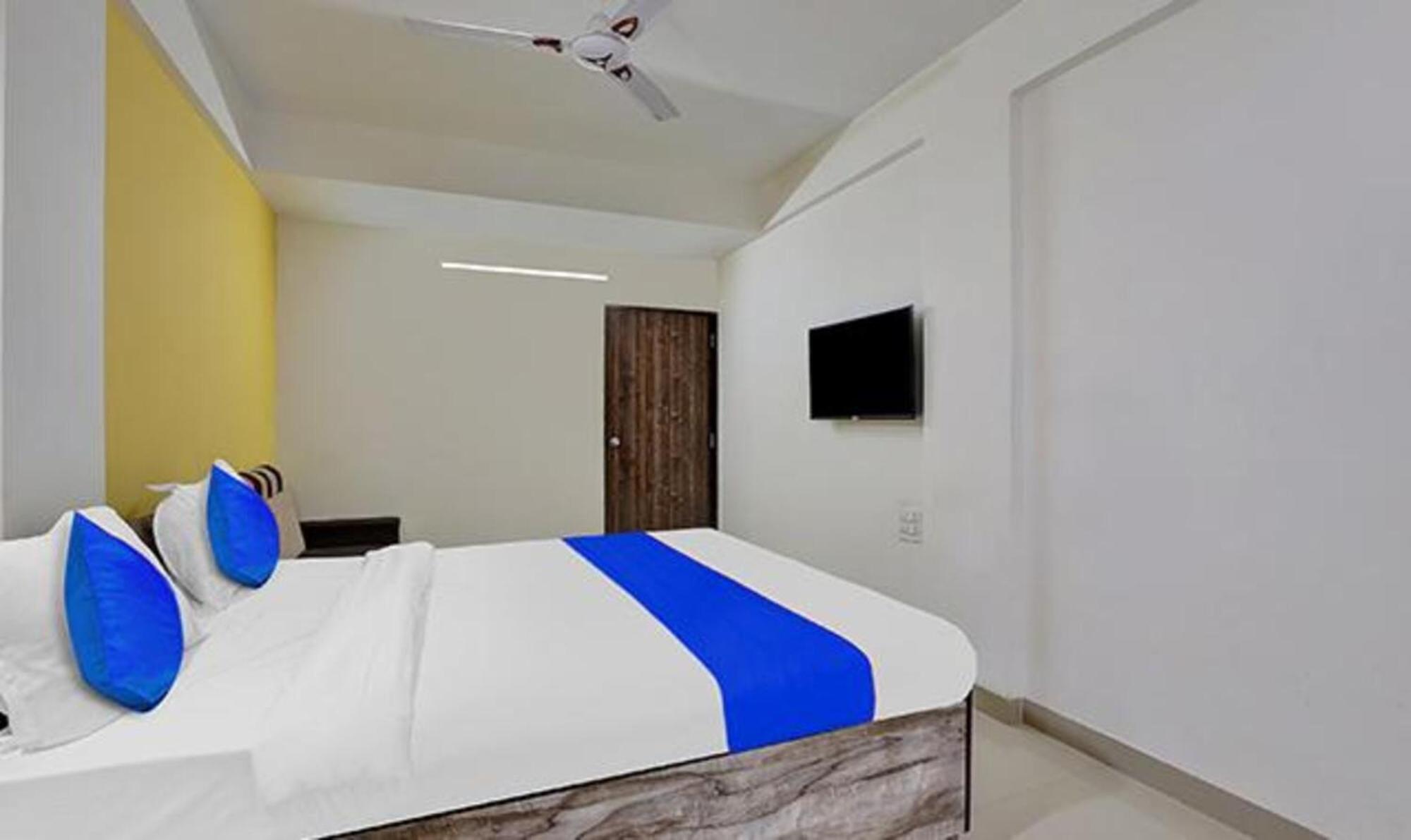 Fabhotel Relax Gandhinagar Exterior photo