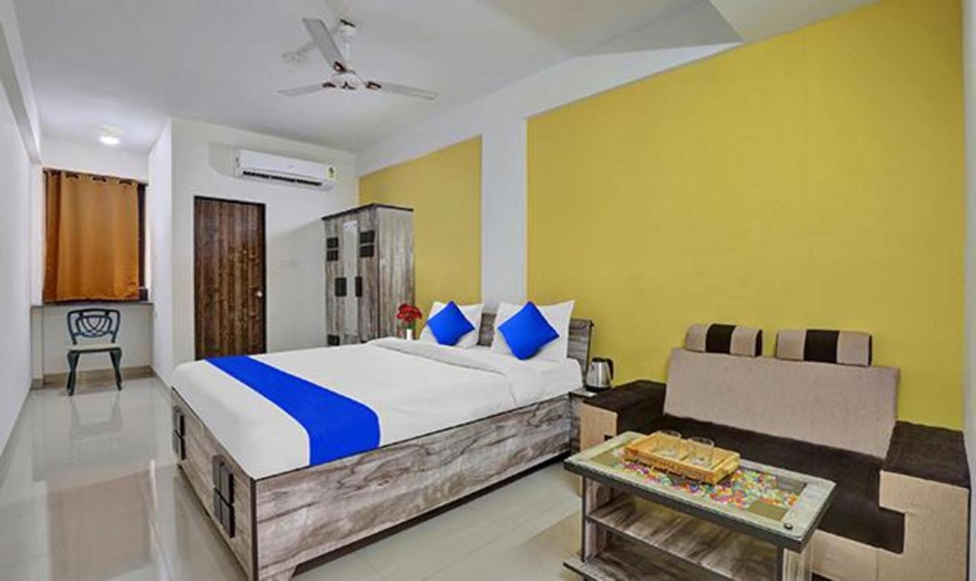 Fabhotel Relax Gandhinagar Exterior photo